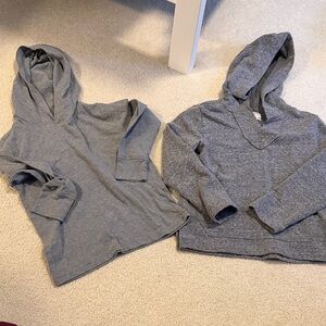Lot of 2 Crewcuts Charcoal Hooded Tops size xs(4-5)